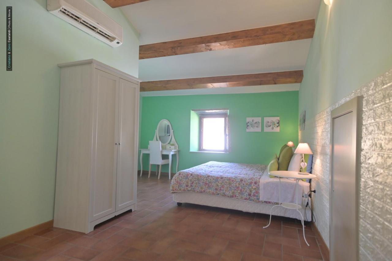 B&B Dimora Paolina Baschi Exterior foto